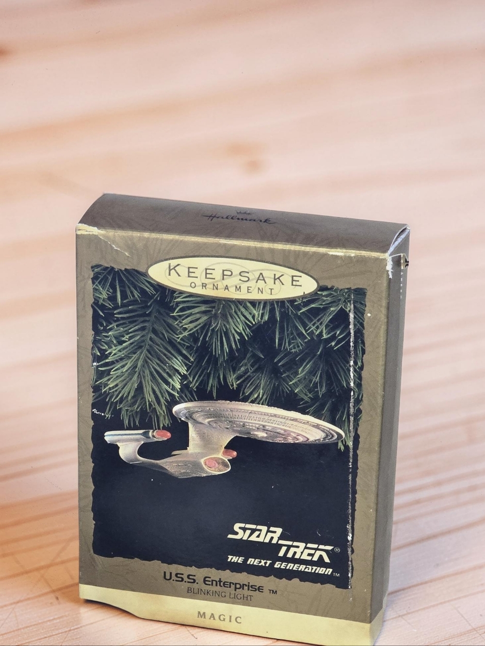 Hallmark Keepsake Magic Ornament Star Trek U.S.S. Enterprise - Vintage 1996
